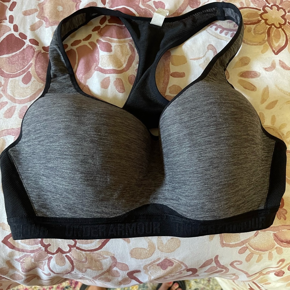 Barely Used 36C Heatgear sports bra